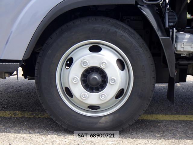 Isuzu ELF TRUCK 2015-02 8524635-23