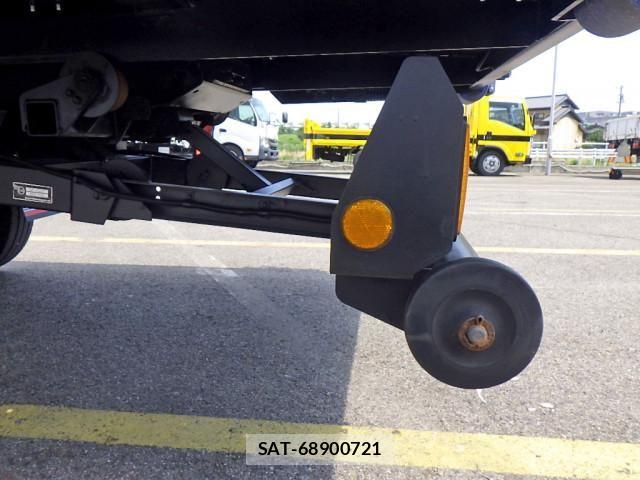 Isuzu ELF TRUCK 2015-02 8524635-27