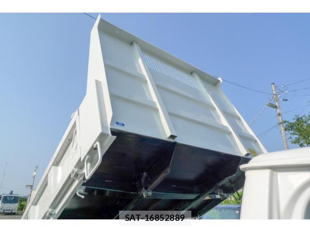 Isuzu ELF TRUCK 2016-12 8524726-9