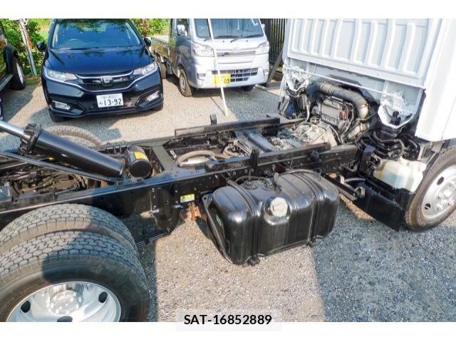 Isuzu ELF TRUCK 2016-12 8524726-14
