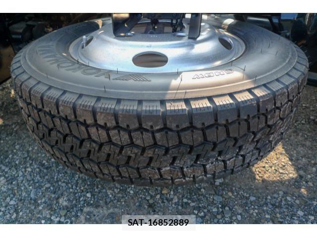Isuzu ELF TRUCK 2016-12 8524726-16