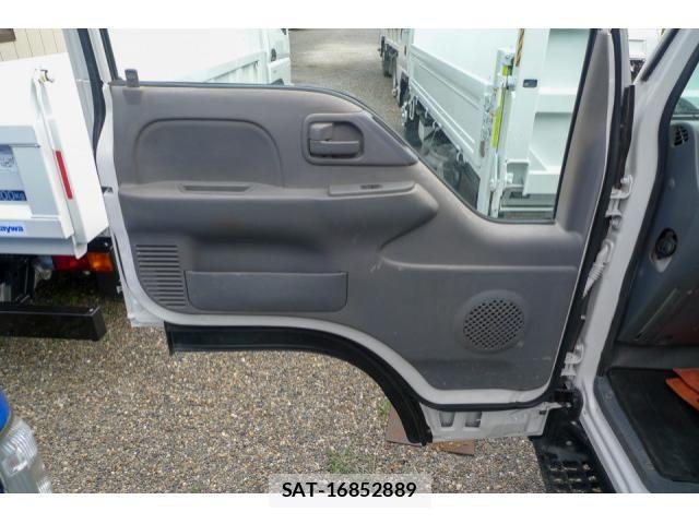 Isuzu ELF TRUCK 2016-12 8524726-23