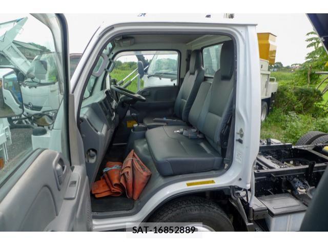 Isuzu ELF TRUCK 2016-12 8524726-24