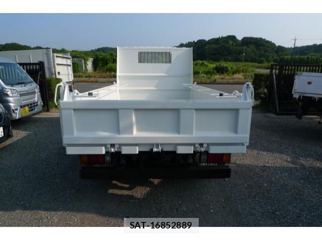 Isuzu ELF TRUCK 2016-12 8524726-3