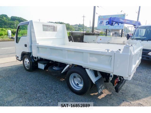 Isuzu ELF TRUCK 2016-12 8524726-4