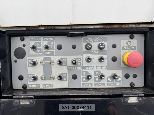 Isuzu ELF TRUCK 2018-04 8524741-12