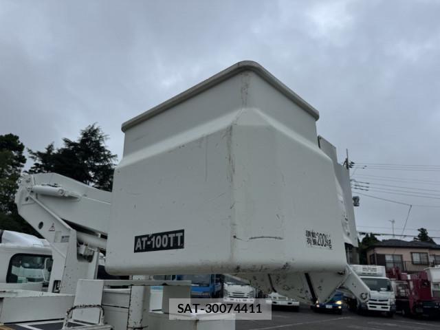 Isuzu ELF TRUCK 2018-04 8524741-15