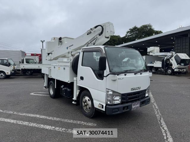 Isuzu ELF TRUCK 2018-04 8524741-2