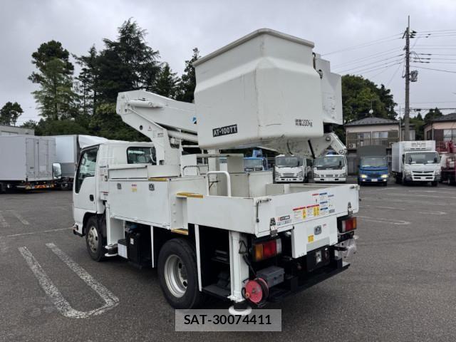Isuzu ELF TRUCK 2018-04 8524741-4