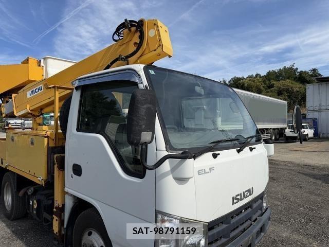 Isuzu ELF TRUCK 2011-01 8524749-19
