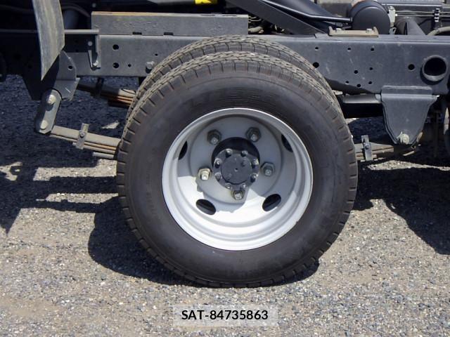Isuzu ELF TRUCK 2023-12 8524660-17