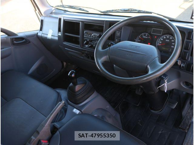 Isuzu ELF TRUCK 2013-03 8524693-1