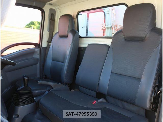 Isuzu ELF TRUCK 2013-03 8524693-29