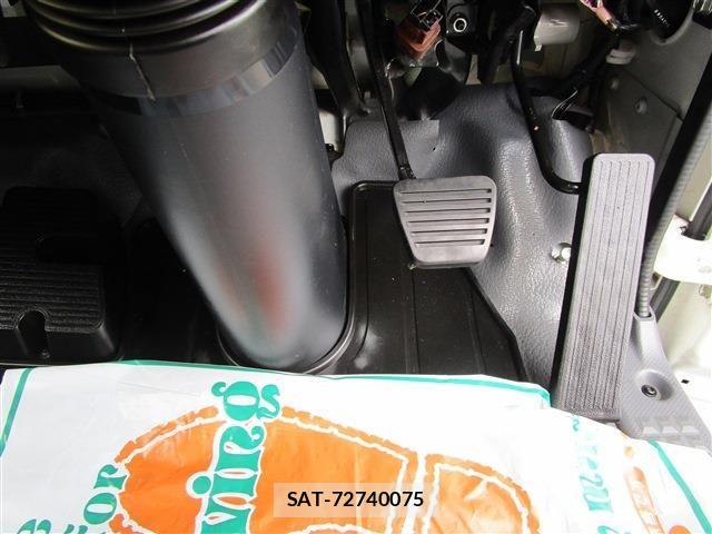 Isuzu ELF TRUCK 2018-11 8524695-12