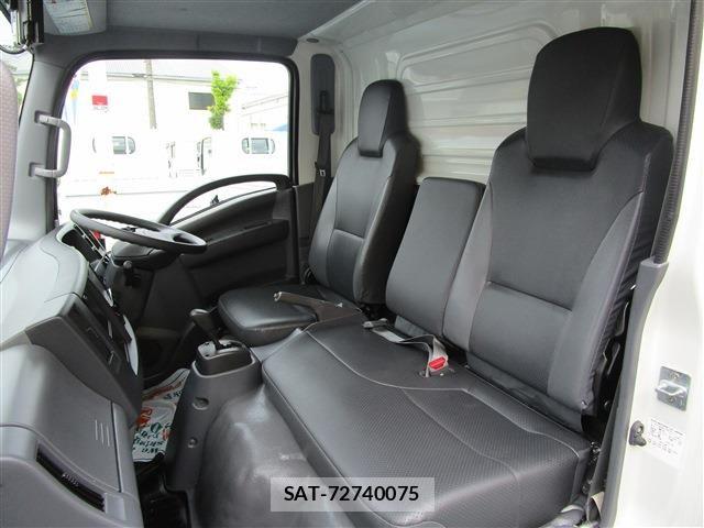 Isuzu ELF TRUCK 2018-11 8524695-14