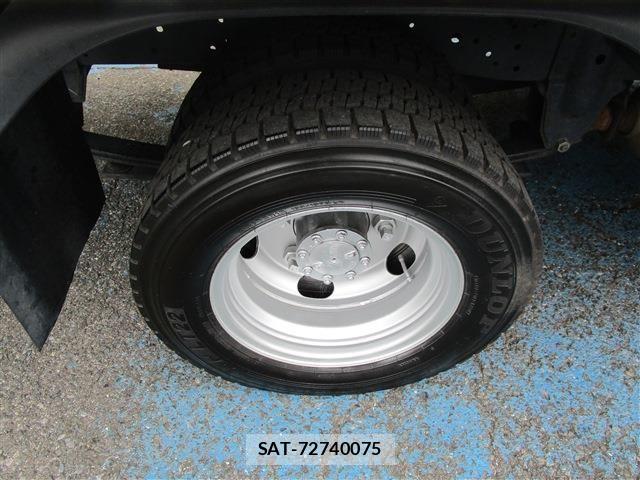 Isuzu ELF TRUCK 2018-11 8524695-18