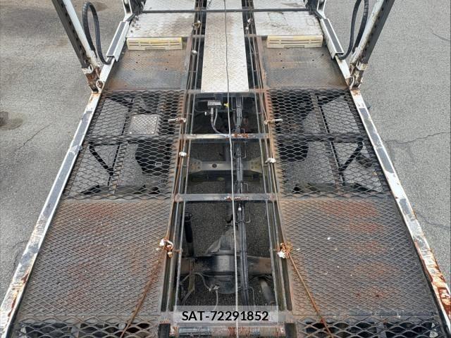 Isuzu ELF TRUCK 2012-09 8524684-11