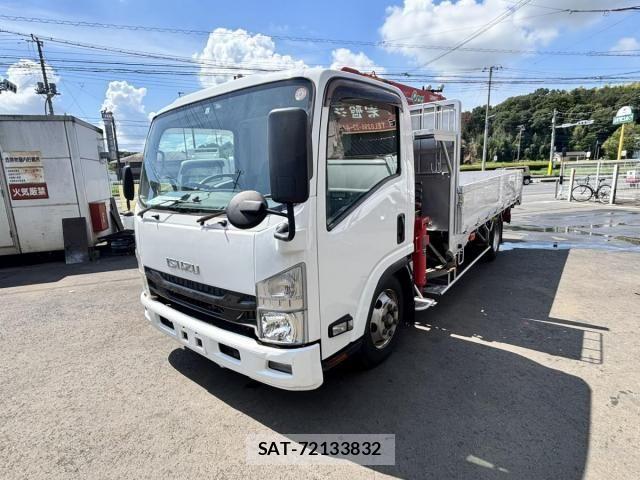 Isuzu ELF TRUCK 2017-11 8524669-0