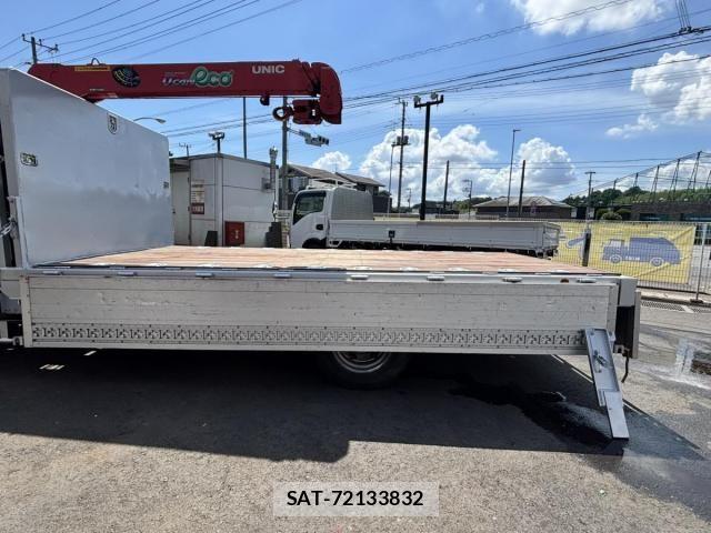 Isuzu ELF TRUCK 2017-11 8524669-9