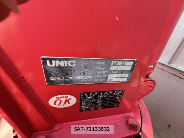 Isuzu ELF TRUCK 2017-11 8524669-20