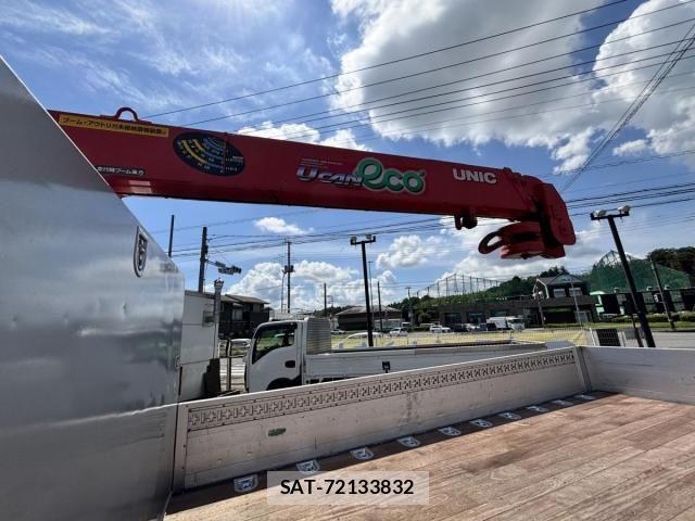 Isuzu ELF TRUCK 2017-11 8524669-22