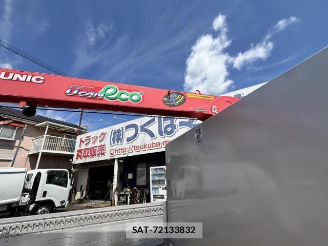 Isuzu ELF TRUCK 2017-11 8524669-24