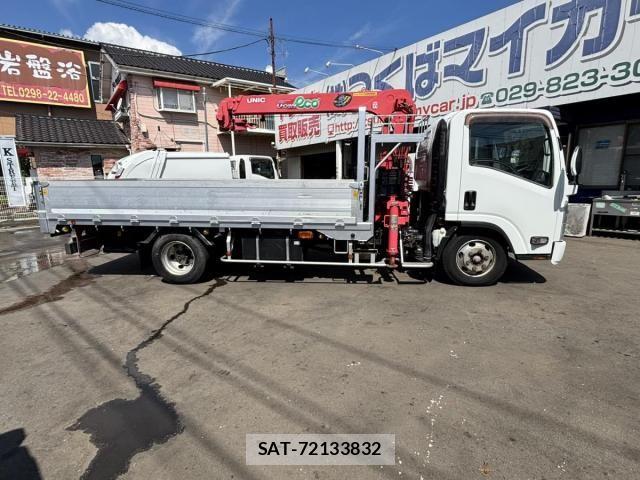 Isuzu ELF TRUCK 2017-11 8524669-3