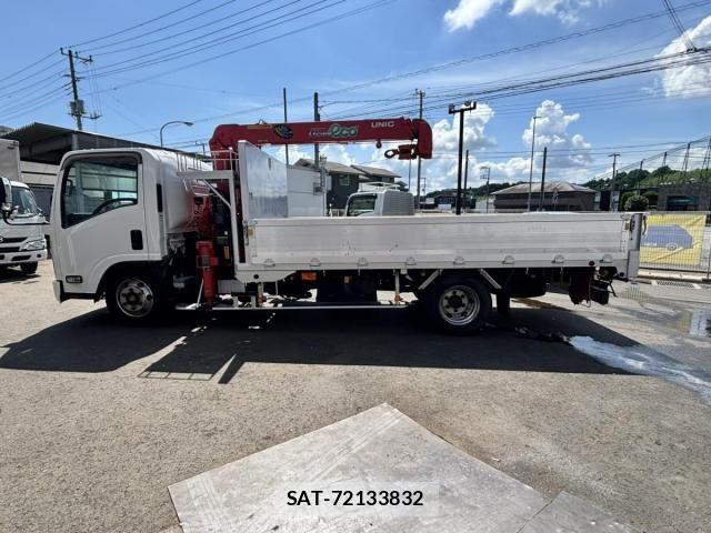 Isuzu ELF TRUCK 2017-11 8524669-7