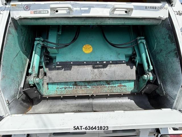 Isuzu ELF TRUCK 2014-03 8524696-16