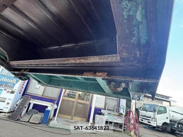 Isuzu ELF TRUCK 2014-03 8524696-22