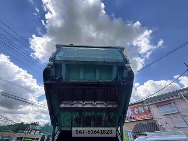 Isuzu ELF TRUCK 2014-03 8524696-24