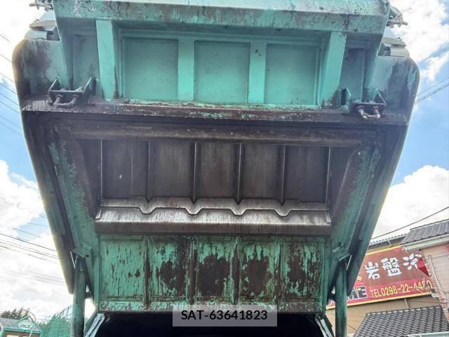Isuzu ELF TRUCK 2014-03 8524696-25