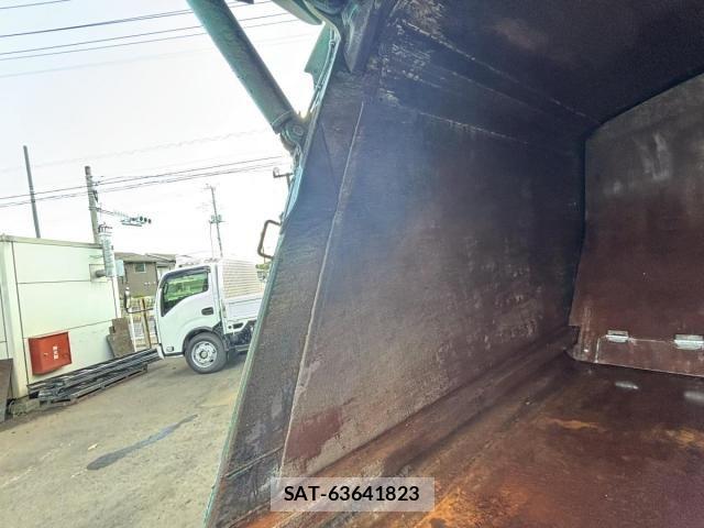 Isuzu ELF TRUCK 2014-03 8524696-28