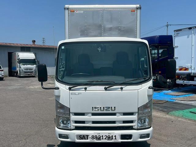 Isuzu ELF TRUCK 2013-05 8524739-1