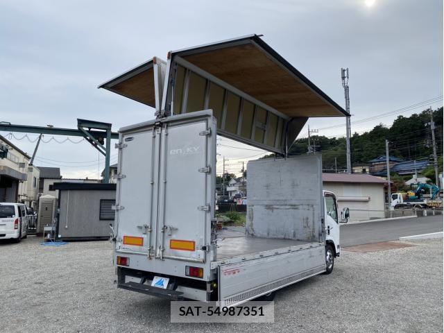 Isuzu ELF TRUCK 2011-02 8524715-11