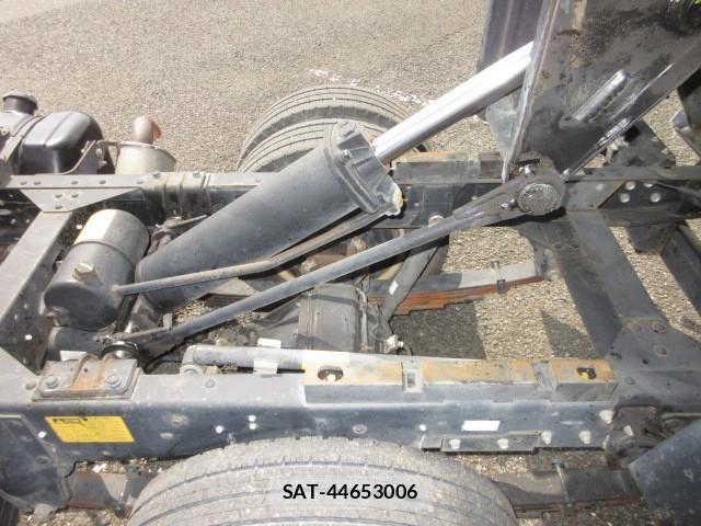 Isuzu ELF TRUCK 2013-08 8524705-21