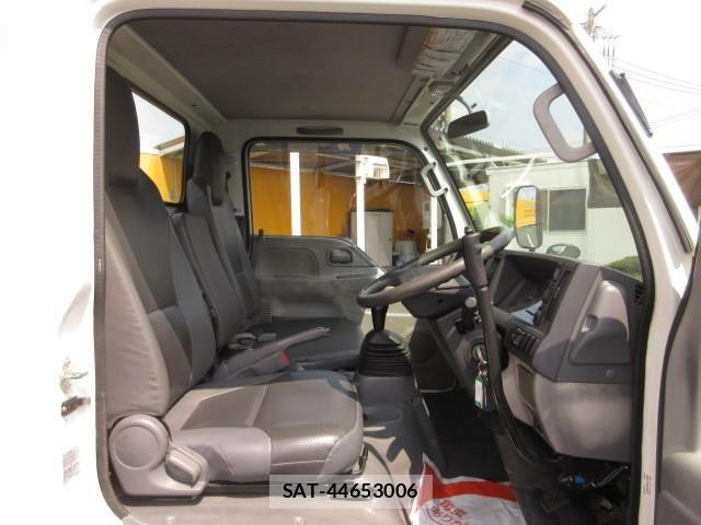 Isuzu ELF TRUCK 2013-08 8524705-26