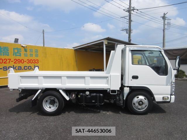 Isuzu ELF TRUCK 2013-08 8524705-5