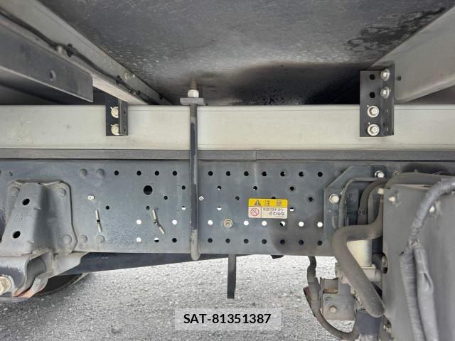 Isuzu ELF TRUCK 2019-01 8524716-21