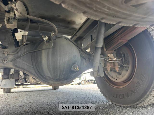 Isuzu ELF TRUCK 2019-01 8524716-24