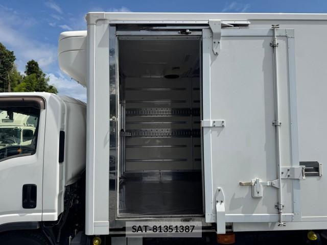 Isuzu ELF TRUCK 2019-01 8524716-8