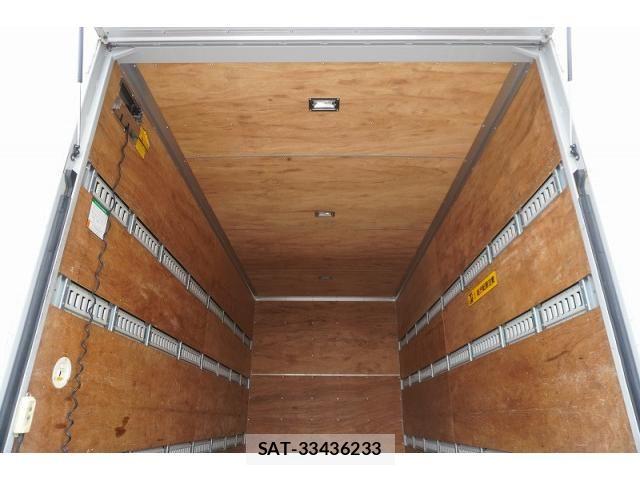 Isuzu ELF TRUCK 2023-04 8524654-20