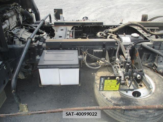 Isuzu ELF TRUCK 2015-11 8524661-10