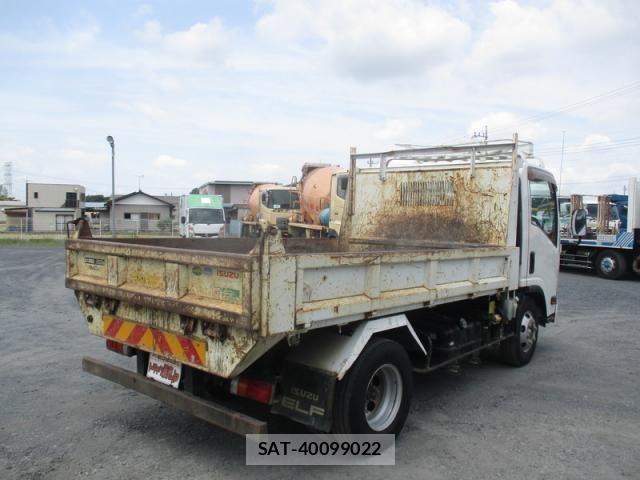 Isuzu ELF TRUCK 2015-11 8524661-16