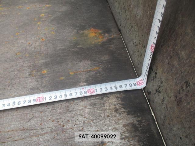 Isuzu ELF TRUCK 2015-11 8524661-21