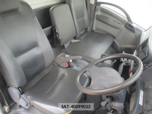 Isuzu ELF TRUCK 2015-11 8524661-25