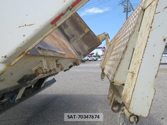 Isuzu ELF TRUCK 2023-02 8524650-10