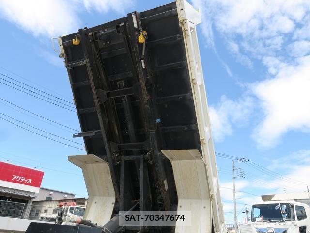 Isuzu ELF TRUCK 2023-02 8524650-11