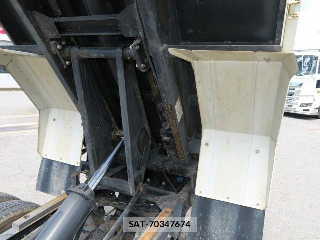 Isuzu ELF TRUCK 2023-02 8524650-12