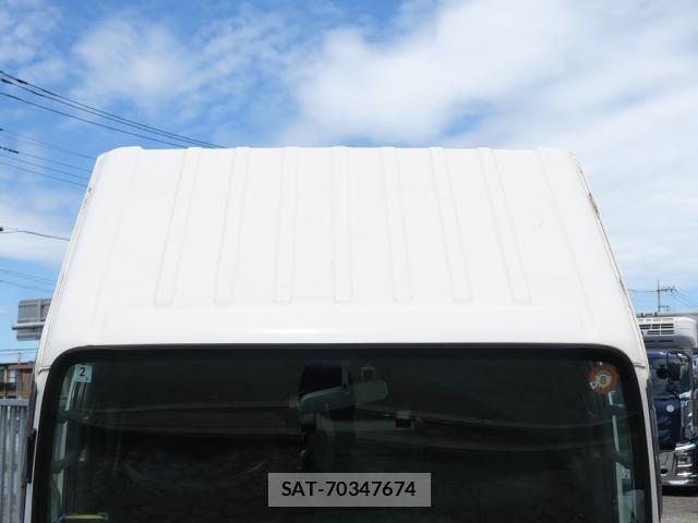 Isuzu ELF TRUCK 2023-02 8524650-17